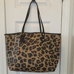 NEVER USED Coach Reversible Leopard Tote